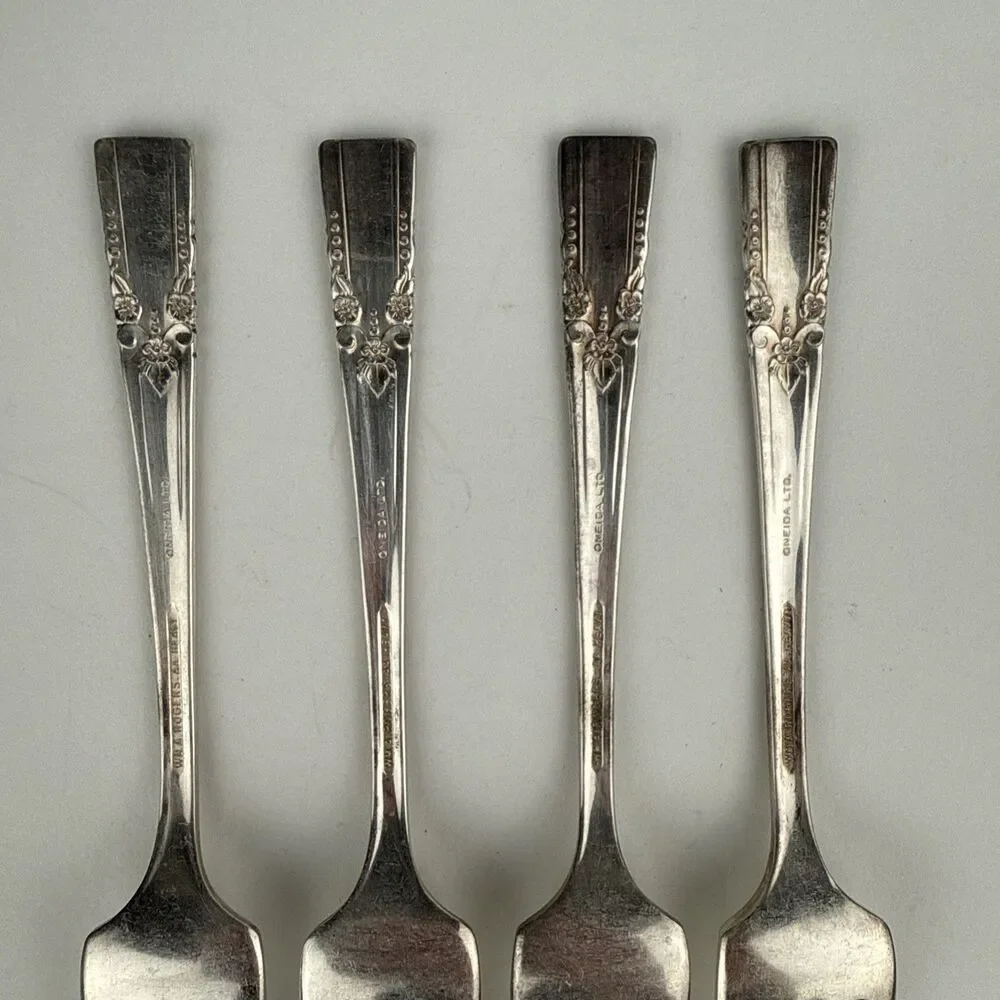 Lot of 4 Wm A Rogers Oneida Ltd ARTISTIC Silverplate Salad Forks 6 3/8